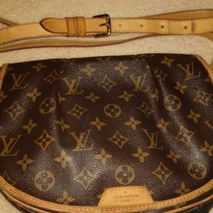 Authentic Louis Vuitton Menilmontant
